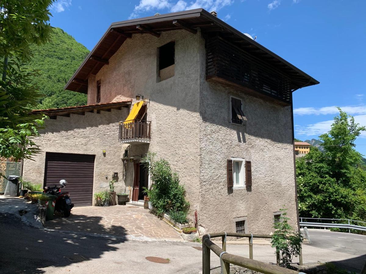House Campi Lejlighed Riva del Garda Eksteriør billede